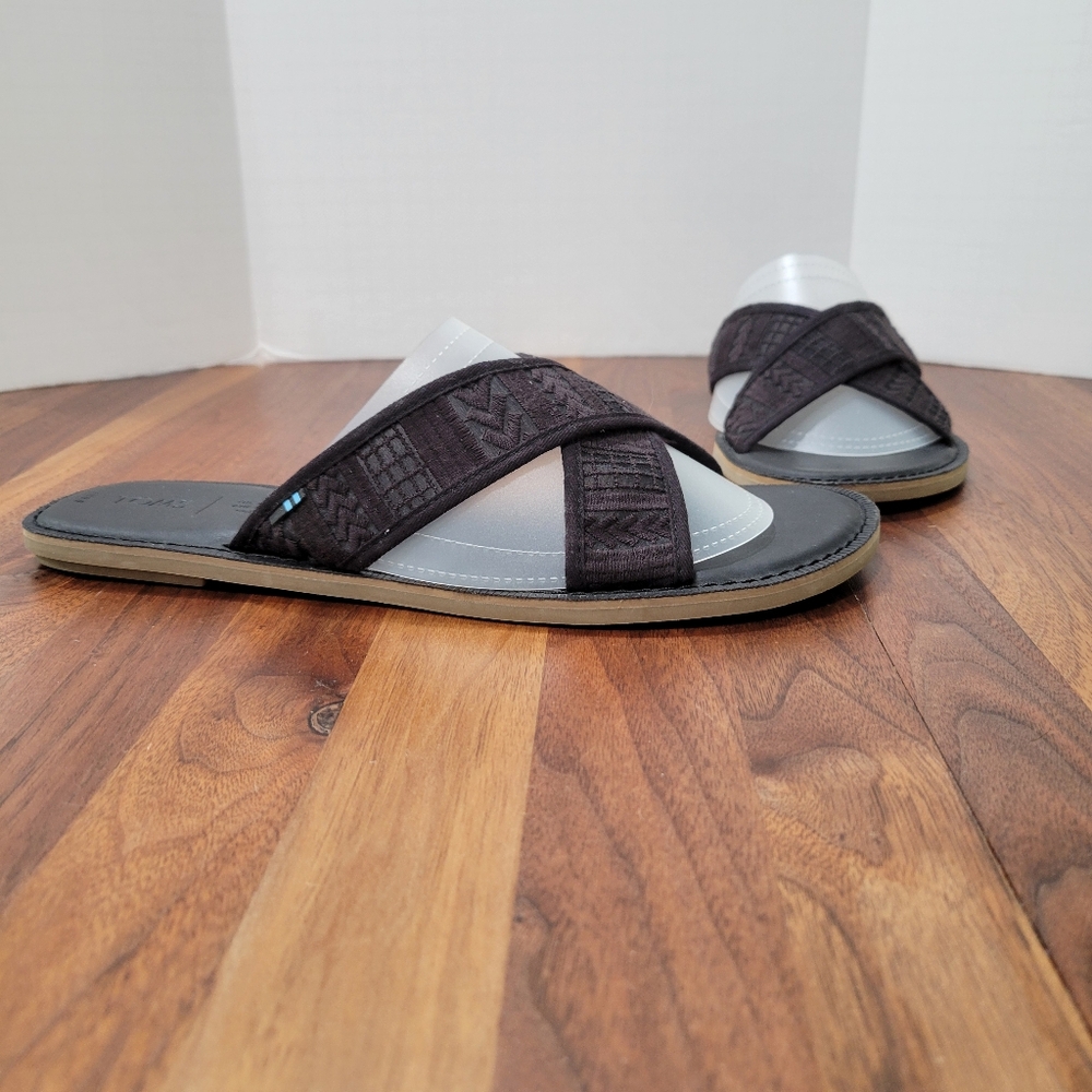 Toms Viv Flat Sandal Slide Open Toe Crossover Vamp Padded Footbed Size 9.5